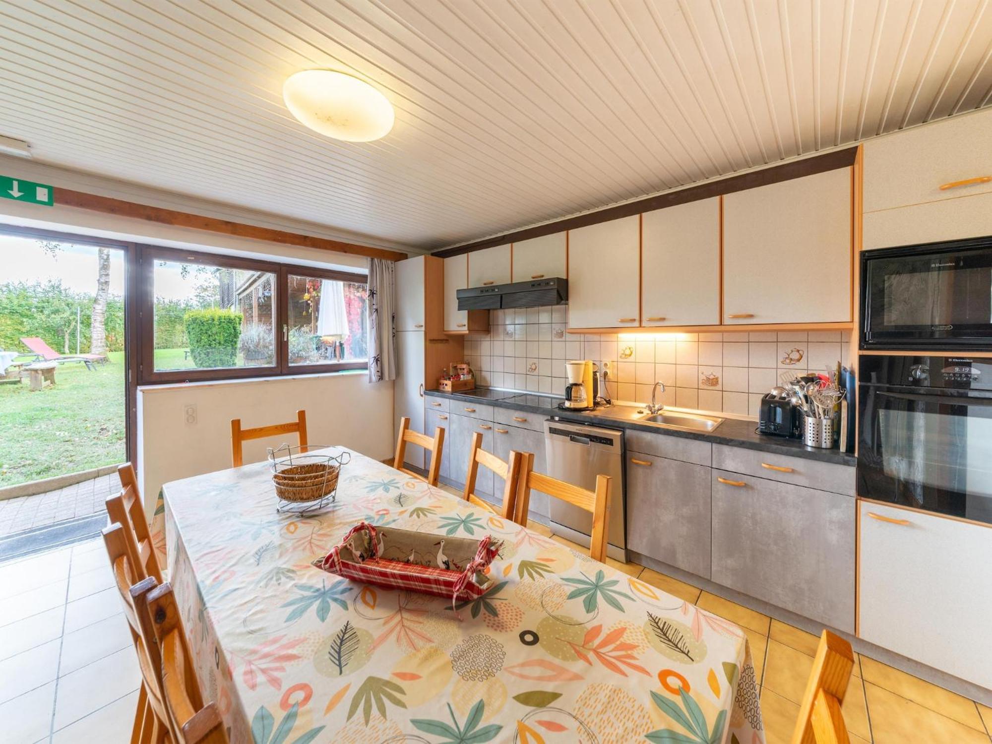 Wonderful Holiday Home In Montleban With Sauna Exterior photo