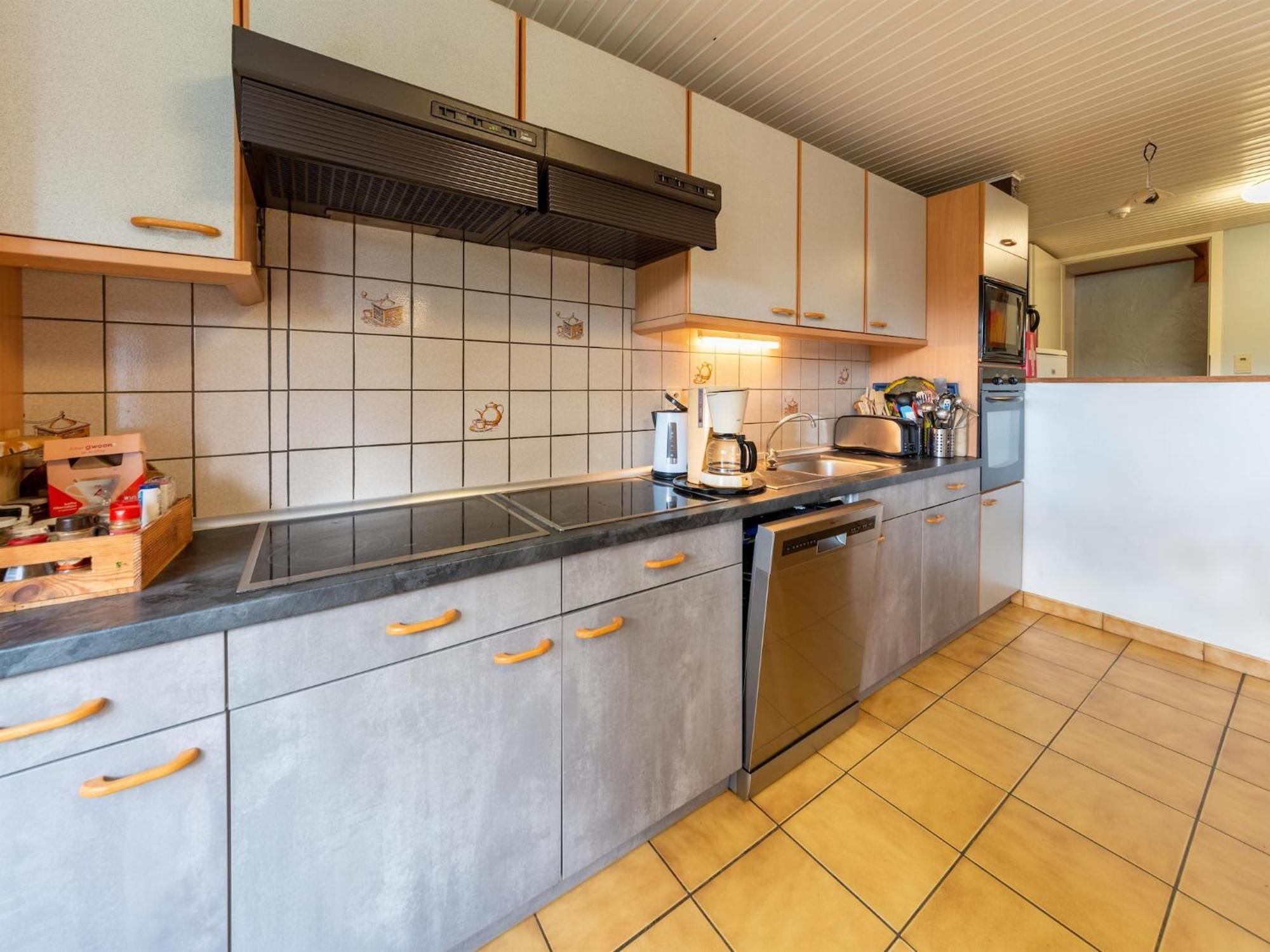 Wonderful Holiday Home In Montleban With Sauna Exterior photo